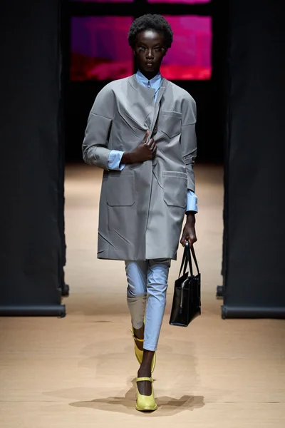 Look 17